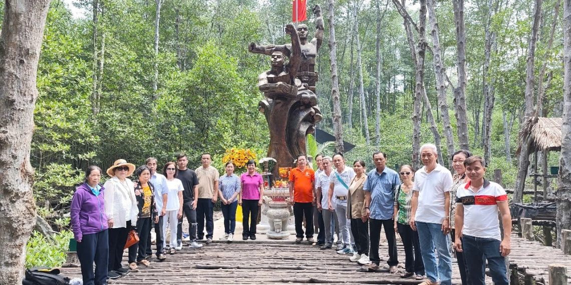 CHI BỘ KHU PHỐ 12 TỔ CHỨC HOẠT ĐỘNG KỶ NIỆM 78 NĂM NGÀY THƯƠNG BINH LIỆT SỸ (27/7/1947 – 27/7/2025)