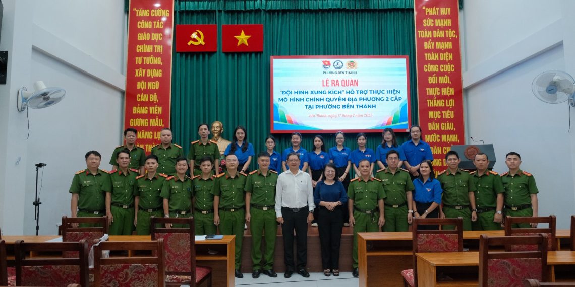 TUỔI TRẺ CÔNG AN PHƯỜNG BẾN THÀNH RA QUÂN “ĐỘI HÌNH XUNG KÍCH” HỖ TRỢ VẬN HÀNH MÔ HÌNH CHÍNH QUYỀN ĐỊA PHƯƠNG 2 CẤP