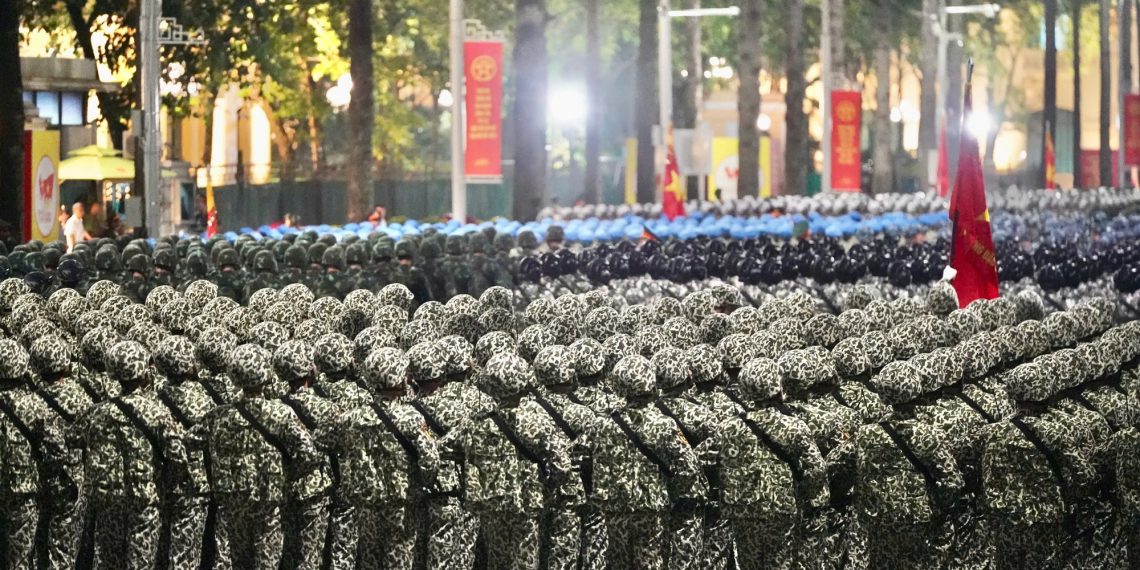 CÁC KHỐI DIỄU BINH QUÂN ĐỘI VÀO VỊ TRÍ, SẴN SÀNG TỔNG HỢP LUYỆN