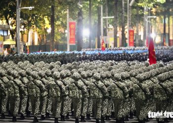 CÁC KHỐI DIỄU BINH QUÂN ĐỘI VÀO VỊ TRÍ, SẴN SÀNG TỔNG HỢP LUYỆN