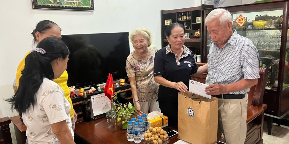 ✨HOẠT ĐỘNG TRI ÂN Ý NGHĨA CỦA CHI BỘ KHU PHỐ 2✨