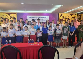 💐 KHU PHỐ 23 KHEN THƯỞNG HỌC SINH GIỎI, XUẤT SẮC NĂM HỌC 2024 – 2025