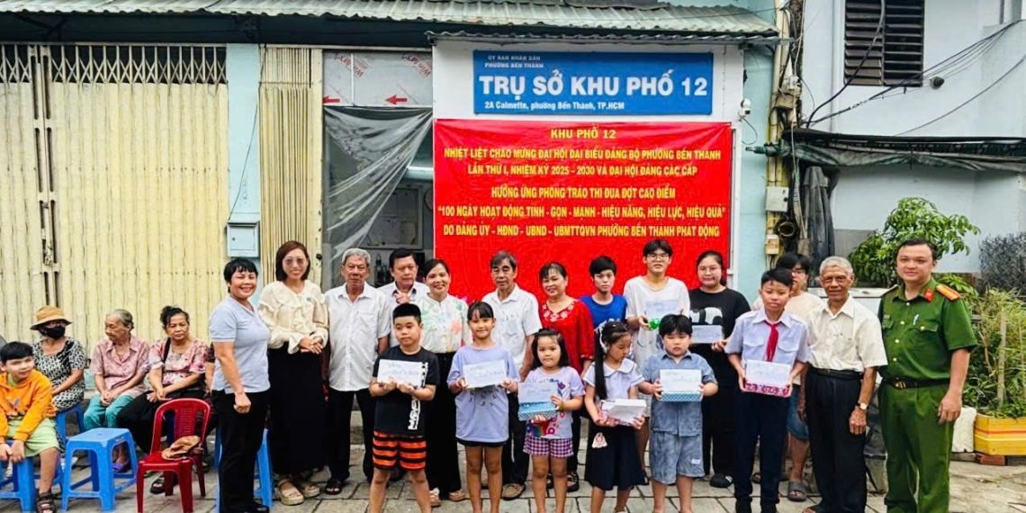 KHU PHỐ 12 TỔ CHỨC NHIỀU HOẠT ĐỘNG CHÀO MỪNG ĐẠI HỘI ĐẢNG BỘ PHƯỜNG BẾN THÀNH LẦN THỨ I