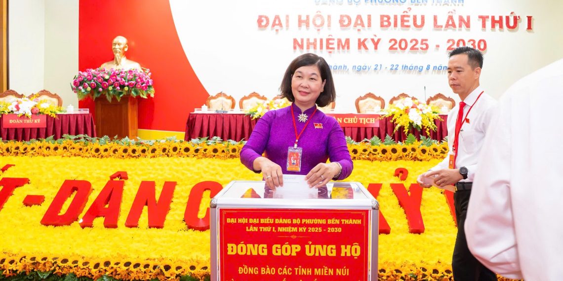 PHƯỜNG BẾN THÀNH ĐÓNG GÓP, ỦNG HỘ ĐỒNG BÀO KHU VỰC MIỀN NÚI VÀ TRUNG DU BẮC BỘ, BẮC TRUNG BỘ BỊ THIỆT HẠI DO MƯA LŨ