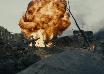 PHIM ‘MƯA ĐỎ’ THU 40 TỶ ĐỒNG NGÀY ĐẦU CÔNG CHIẾU