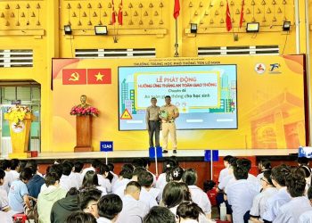 LỄ PHÁT ĐỘNG HƯỞNG ỨNG THÁNG AN TOÀN GIAO THÔNG