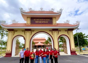 CHI BỘ 2 TỔ CHỨC SINH HOẠT CHUYÊN ĐỀ QUÝ III/2025: “TƯ TƯỞNG HỒ CHÍ MINH VỀ XÂY DỰNG ĐẢNG TA TRONG SẠCH, VỮNG MẠNH “LÀ ĐẠO ĐỨC, LÀ VĂN MINH”