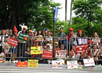 VIỆT NAM TRONG TRÁI TIM TÔI