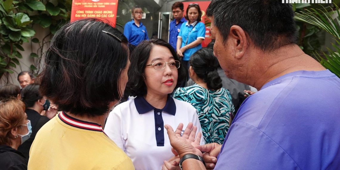 QUÀ QUỐC KHÁNH 2.9 ĐẾN TAY NGƯỜI DÂN TP.HCM: ‘NÔN NAO ĐẾN MỨC KHÔNG NGỦ ĐƯỢC