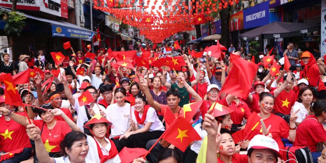 NGỌN LỬA KHÔNG TẮT SAU NGÀY HỘI NON SÔNG