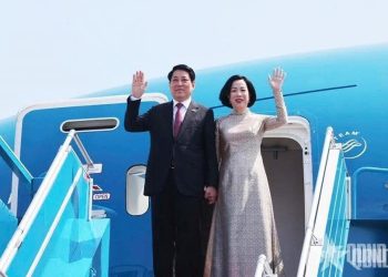 NÍU HỒN HÀ NỘI TRONG HƯƠNG SEN