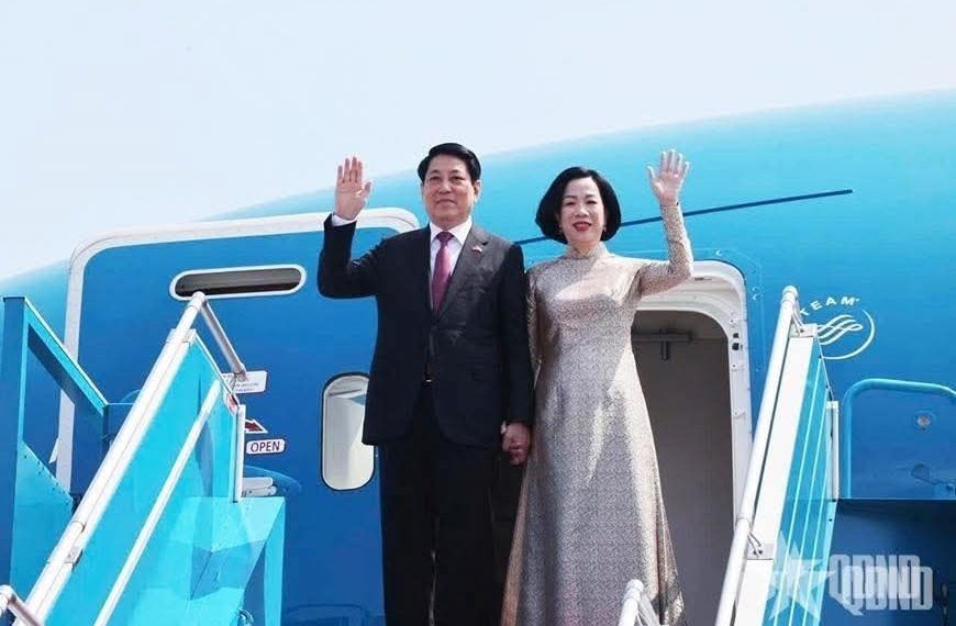 NÍU HỒN HÀ NỘI TRONG HƯƠNG SEN