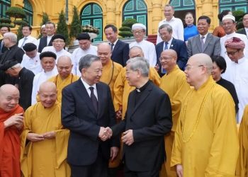 NHỚ LỜI BÁC DẠY!