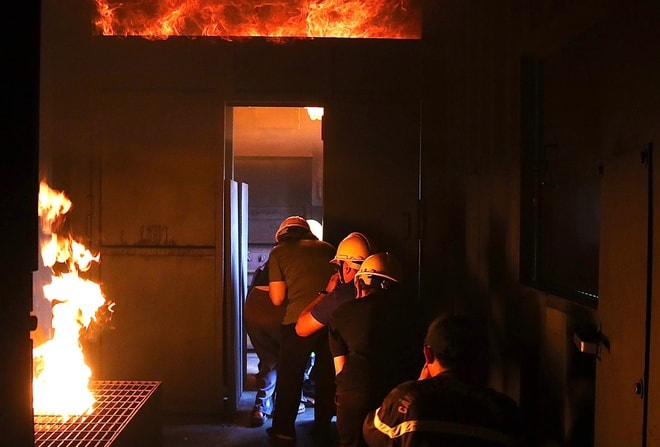 TẬP HUẤN PCCC VÀ CNCH SINH ĐỘNG CHO NGƯỜI DÂN PHƯỜNG BẾN THÀNH