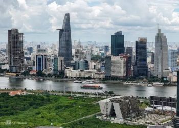 ĐỀ XUẤT 5 NGÀNH DỊCH VỤ ‘ƯU TIÊN CHIẾN LƯỢC’ TẠI TP HCM