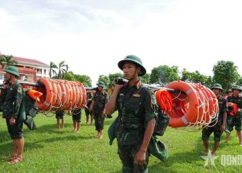 DUY TRÌ 4.866 CÁN BỘ, CHIẾN SĨ ỨNG PHÓ VỚI BÃO SỐ 10