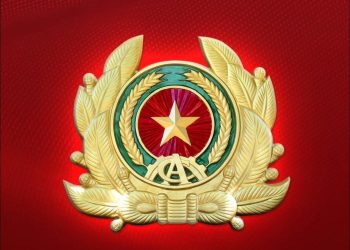 CÔNG AN PHƯỜNG BẾN THÀNH PHỐI HỢP GIẢI CỨU NGƯỜI ĐUỐI NƯỚC