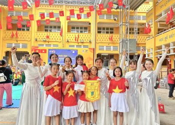 TẬP THỂ TRƯỜNG TIỂU HỌC NGUYỄN HUỆ XUẤT SẮC ĐẠT GIẢI NHÌ CUỘC THI FLASHMOB THANH NIÊN NĂM 2025