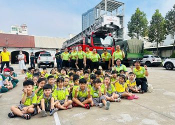 🌷 CÔ & CÁC BÉ TRƯỜNG MẦM NON NGUYỄN THÁI BÌNH CÙNG TRẢI NGHIỆM “MỘT NGÀY LÀM CHIẾN SĨ CẢNH SÁT PCCC & CNCH”