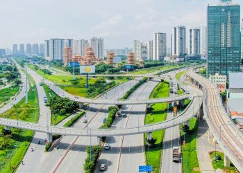 PHÁT TRIỂN HẠ TẦNG THÀNH PHỐ HỒ CHÍ MINH: ĐỘT PHÁ CỦA CÁC ĐỘT PHÁ