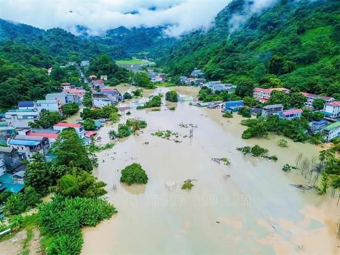 CAO BẰNG KHẨN TRƯƠNG CÁC BIỆN PHÁP ỨNG PHÓ VỚI MƯA LŨ