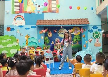 BÉ VUI ĐÓN TRUNG THU