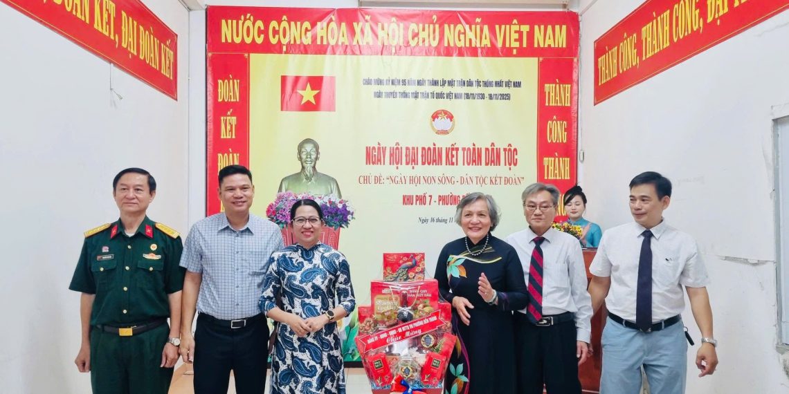 💐💐 KHU PHỐ 7 TỔ CHỨC NGÀY HỘI ĐẠI ĐOÀN KẾT TOÀN DÂN TỘC NĂM 2025