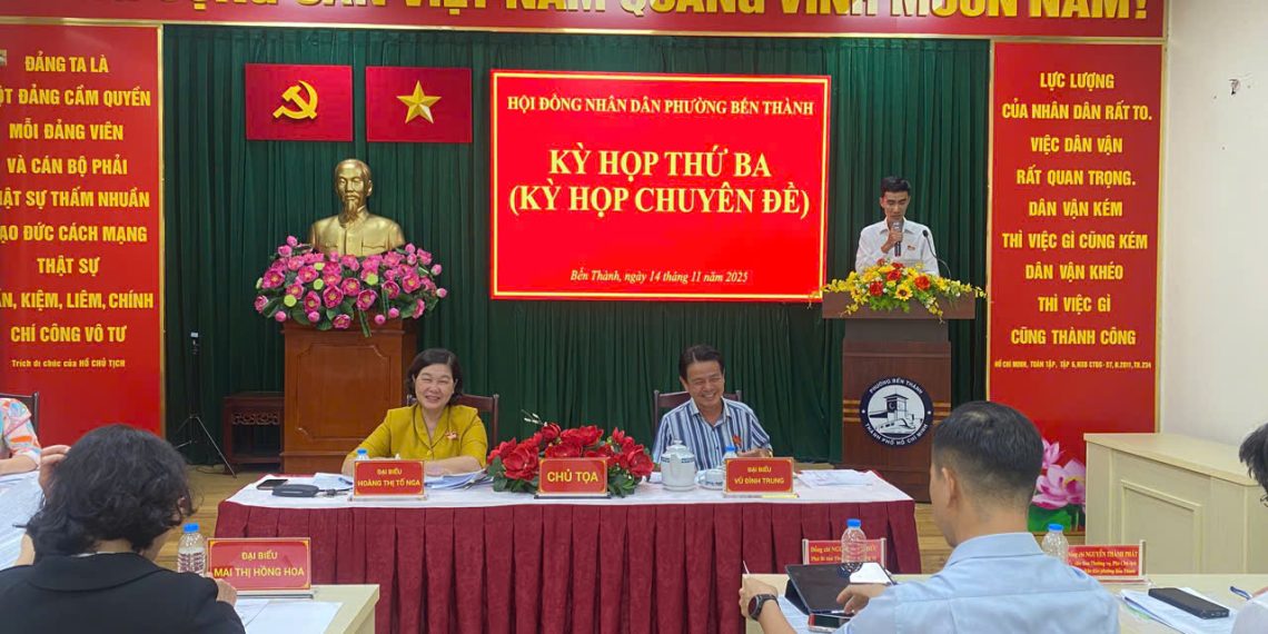 HỘI ĐỒNG NHÂN DÂN PHƯỜNG BẾN THÀNH TỔ CHỨC KỲ HỌP THỨ 3 (KỲ HỌP CHUYÊN ĐỀ)