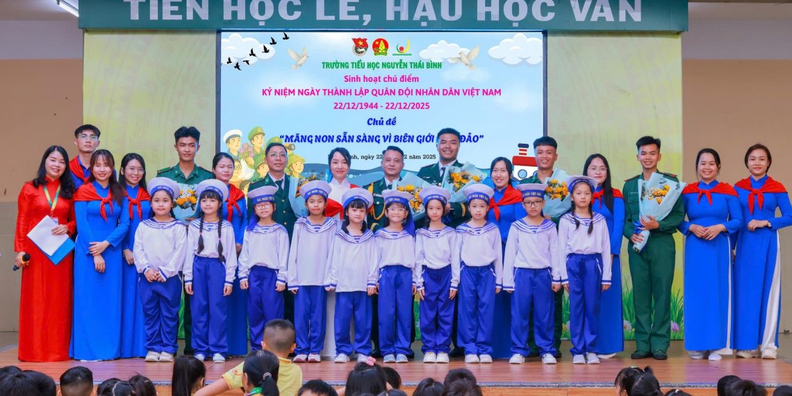 CHÚNG EM LÀ CHIẾN SĨ NHÍ