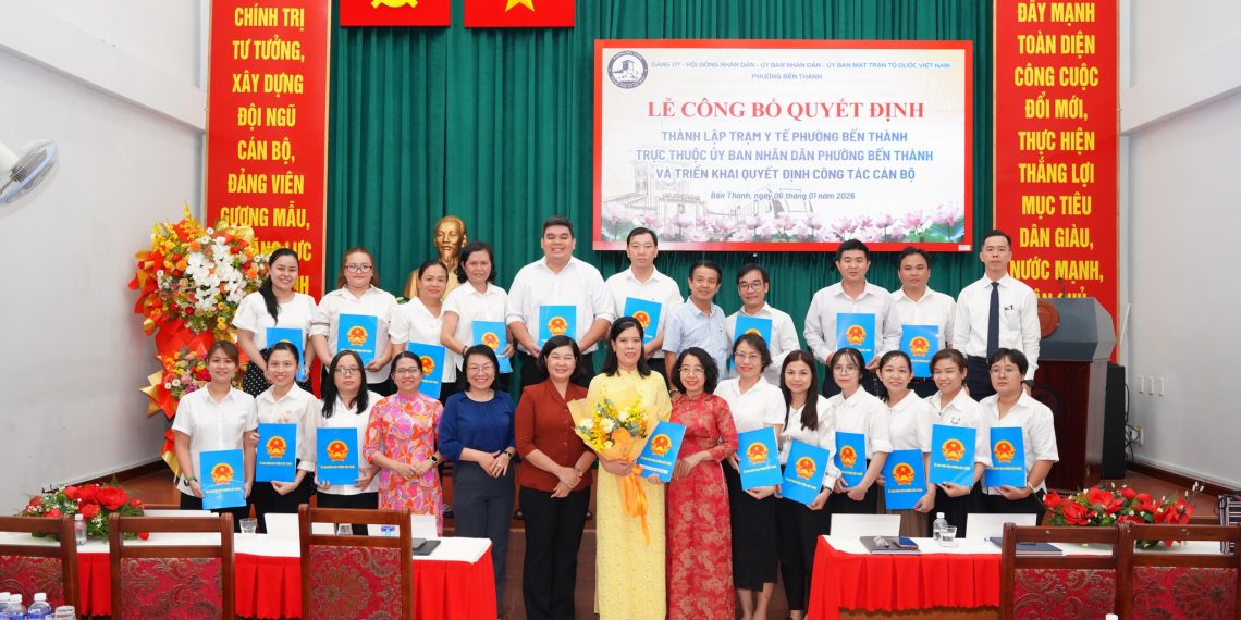 THÀNH LẬP TRẠM Y TẾ PHƯỜNG BẾN THÀNH VÀ TRIỂN KHAI QUYẾT ĐỊNH CÔNG TÁC CÁN BỘ