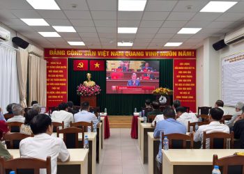 PHƯỜNG BẾN THÀNH TỔ CHỨC HỘI NGHỊ TRỰC TUYẾN LỄ KHAI MẠC ĐẠI HỘI ĐẠI BIỂU TOÀN QUỐC LẦN THỨ XIV CỦA ĐẢNG