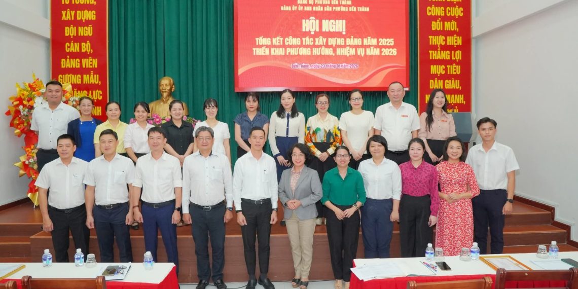 ĐẢNG ỦY UBND PHƯỜNG BẾN THÀNH TỔNG KẾT CÔNG TÁC XÂY DỰNG ĐẢNG NĂM 2025, TRIỂN KHAI NHIỆM VỤ NĂM 2026