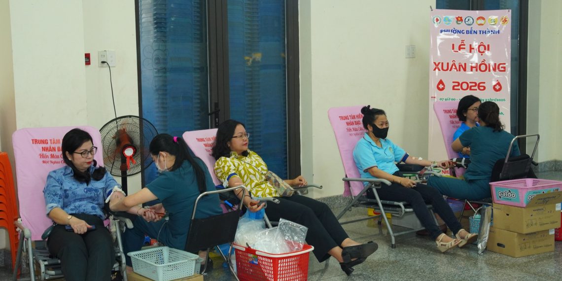 PHƯỜNG BẾN THÀNH TỔ CHỨC LỄ HỘI XUÂN HỒNG 2026, TIẾP NHẬN 195,4 ĐƠN VỊ MÁU