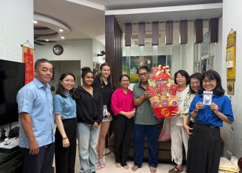 PHƯỜNG BẾN THÀNH TIẾP ĐOÀN HỌC SINH TRƯỜNG THPT GEOGRE, MỸ