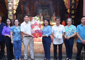 PHƯỜNG BẾN THÀNH THĂM, CHÚC TẾT CÁC CƠ SỞ TÔN GIÁO, TÍN NGƯỠNG