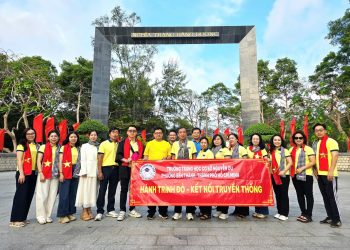 HÀNH TRÌNH VỀ NGUỒN – CÔN ĐẢO THIÊNG LIÊNG CỦA CHI BỘ TRƯỜNG THCS NGUYỄN DU