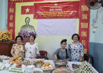 CHI HỘI PHỤ NỮ KHU PHỐ 27 TỔ CHỨC HỘI THI ẨM THỰC VÀ TRAO QUÀ CHO HỘI VIÊN KHÓ KHĂN