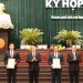 TPHCM TRAO GIẤY CHỨNG NHẬN ĐẠI BIỂU HĐND KHÓA XI