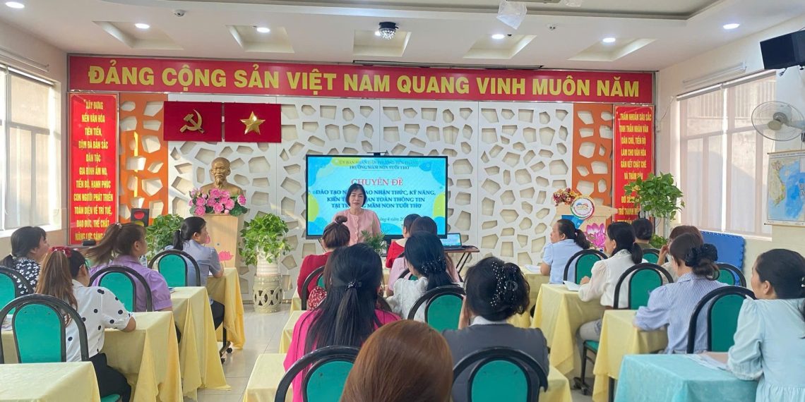 TRƯỜNG MẦM NON TUỔI THƠ TỔ CHỨC TẬP HUẤN KỸ NĂNG, KIẾN THỨC VỀ AN TOÀN THÔNG TIN