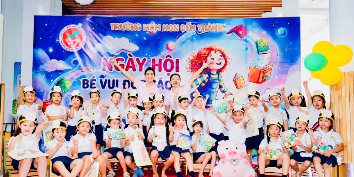 TRƯỜNG MẦM NON BẾN THÀNH TỔ CHỨC NGÀY HỘI BÉ VUI ĐỌC SÁCH “MỖI TRANG SÁCH – MỘT ĐÔI CÁNH BAY XA”