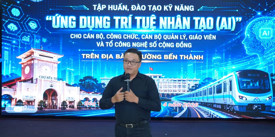 PHƯỜNG BẾN THÀNH TẬP HUẤN, ĐÀO TẠO KỸ NĂNG ỨNG DỤNG TRÍ TUỆ NHÂN TẠO (AI) CHO CÔNG CHỨC, CÁN BỘ QUẢN LÝ