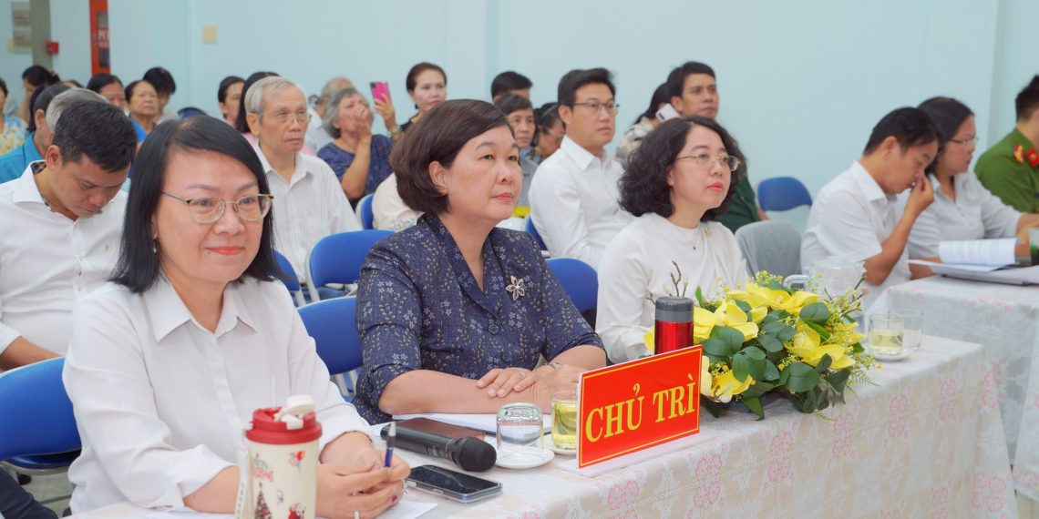 TỔ ĐẠI BIỂU QUỐC HỘI KHÓA XVI ĐƠN VỊ BẦU CỬ SỐ 6 TIẾP XÚC CỬ TRI