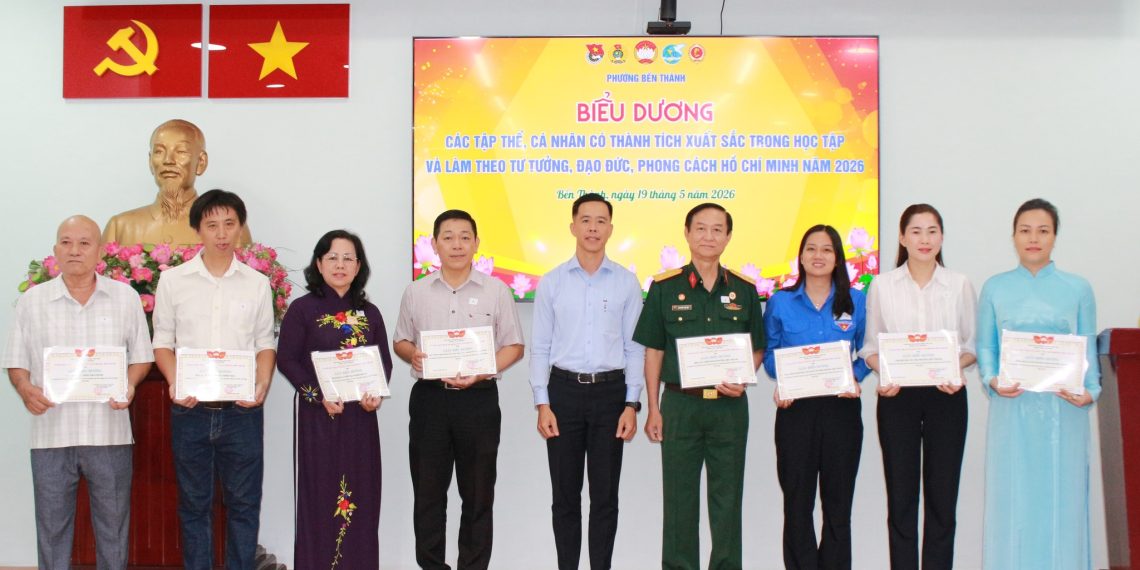 HỌP MẶT KỶ NIỆM NGÀY SINH CHỦ TỊCH HỒ CHÍ MINH GẮN VỚI RA MẮT KHÔNG GIAN VĂN HÓA HỒ CHÍ MINH VÀ MÔ HÌNH “MẶT TRẬN SỐ BẾN THÀNH – KẾT NỐI NHÂN DÂN”