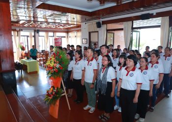 ĐẢNG ỦY CÁC CƠ QUAN ĐẢNG PHƯỜNG BẾN THÀNH HỌP MẶT KỶ NIỆM 136 NĂM NGÀY SINH CHỦ TỊCH HỒ CHÍ MINH; 115 NĂM NGÀY BÁC HỒ RA ĐI TÌM ĐƯỜNG CỨU NƯỚC; BIỂU DƯƠNG CÁC GƯƠNG TIÊU BIỂU HỌC TẬP VÀ LÀM THEO TƯ TƯỞNG, ĐẠO ĐỨC, PHONG CÁCH HỒ CHÍ MINH VÀ SINH HOẠT CHUYÊN ĐỀ QUÝ II NĂM 2026