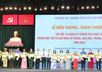PHƯỜNG BẾN THÀNH VINH DỰ CÓ 01 TẬP THỂ VÀ 01 CÁ NHÂN ĐƯỢC TUYÊN DƯƠNG KHEN THƯỞNG CẤP THÀNH PHỐ – TÔN VINH NHỮNG ĐIỂN HÌNH LÀM ĐẸP TPHCM