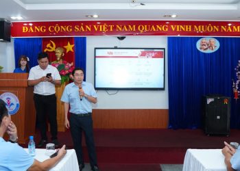 PHƯỜNG BẾN THÀNH TẬP HUẤN VÀ HƯỚNG DẪN ĐẢNG VIÊN CHI BỘ KHU PHỐ SỬ DỤNG ỨNG DỤNG THU, NỘP ĐẢNG PHÍ TRÊN MÔI TRƯỜNG ĐIỆN TỬ