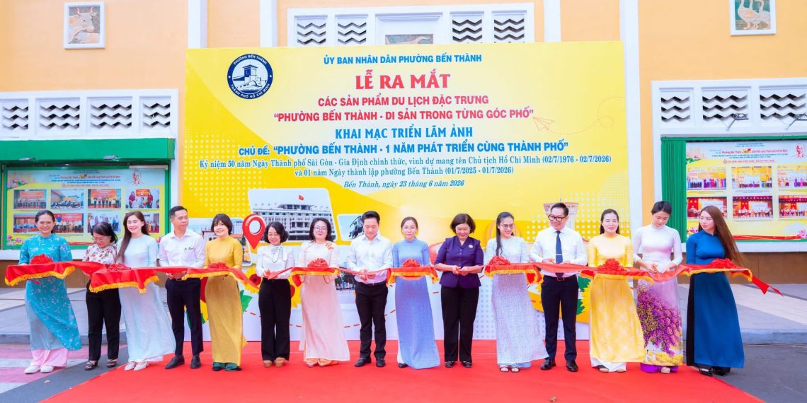 PHƯỜNG BẾN THÀNH RA MẮT CÁC SẢN PHẨM DU LỊCH ĐẶC TRƯNG VÀ KHAI MẠC TRIỂN LÃM ẢNH