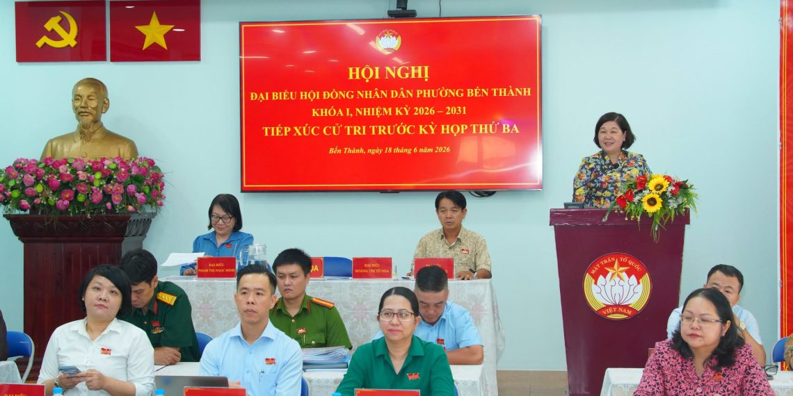 PHƯỜNG BẾN THÀNH TIẾP XÚC CỬ TRI TRƯỚC KỲ HỌP LẦN THỨ BA