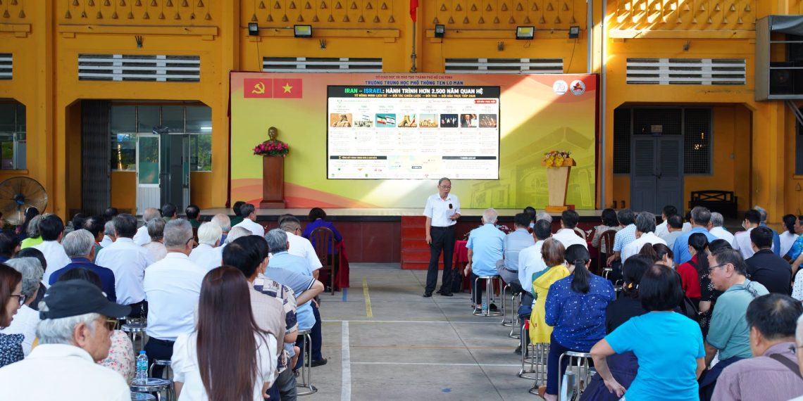 PHƯỜNG BẾN THÀNH TỔ CHỨC HỘI NGHỊ THÔNG TIN THỜI SỰ QUÝ II NĂM 2026
