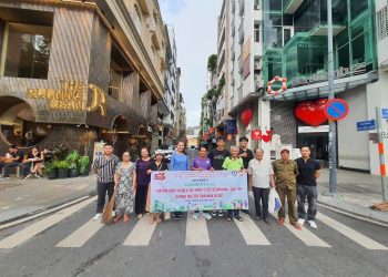 NHÂN DÂN PHƯỜNG BẾN THÀNH RA QUÂN HƯỞNG ỨNG PHONG TRÀO TOÀN DÂN CHUNG TAY BẢO VỆ MÔI TRƯỜNG – VÌ MỘT VIỆT NAM XANH – SẠCH – ĐẸP